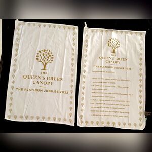 Queen Elizabeth Platinum Jubilee Kitchen Linen Tea Towels 2022 NWOT